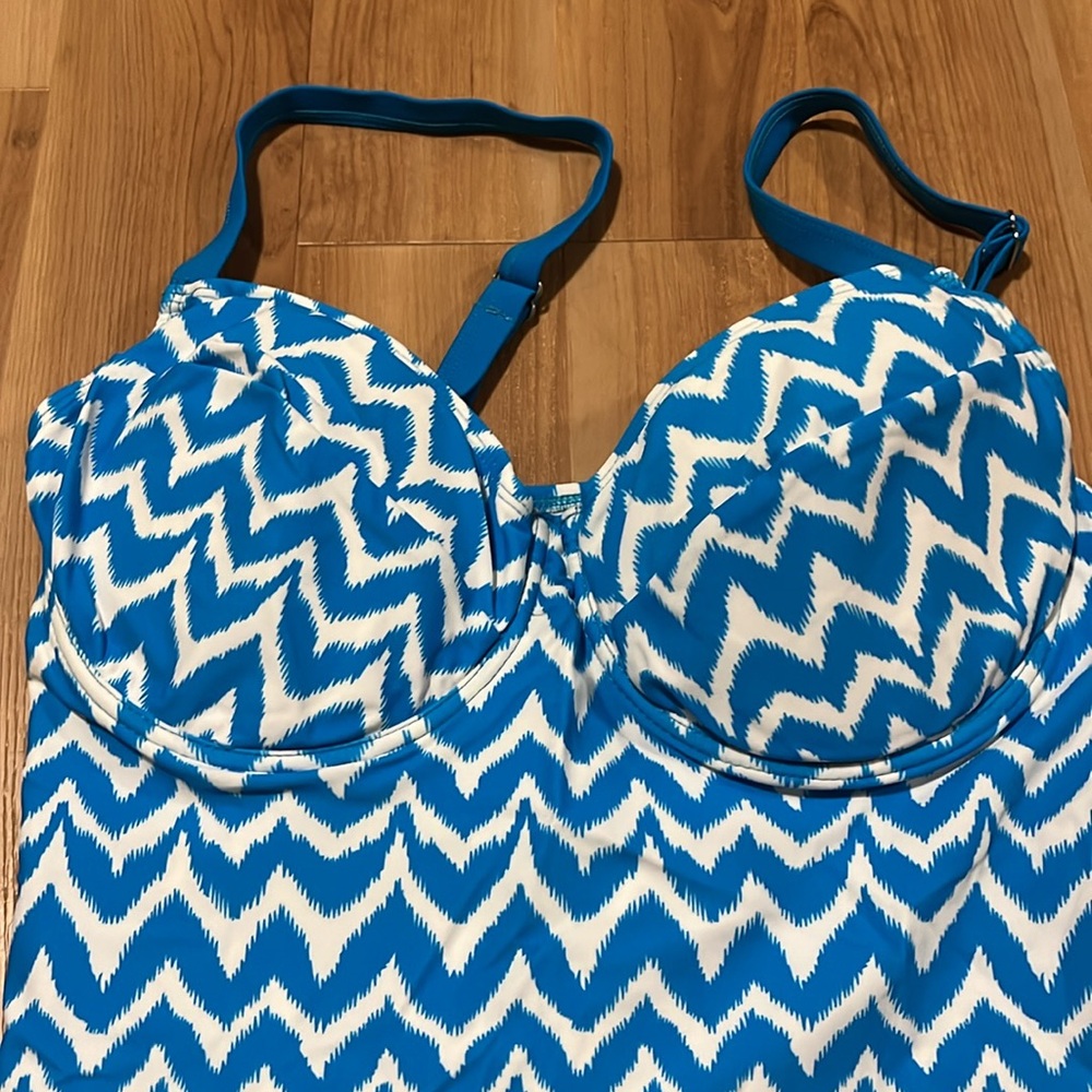 Venus Zigzag Tankini Set - Picture 5 of 7